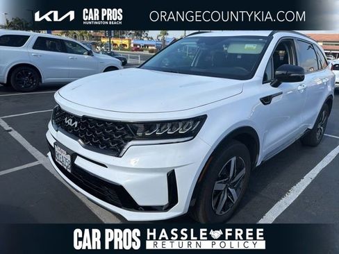 Certified 2023 Kia Sorento S FWD image 1