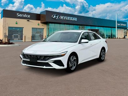 Used 2025 Hyundai Elantra SEL w/ Cargo Package