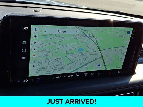 Used 2025 Lincoln Aviator AWD image 16
