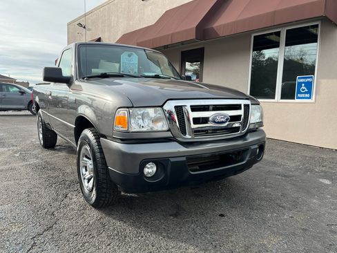 Used 2011 Ford Ranger XLT image 2