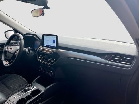 Used 2024 Ford Escape Active image 27