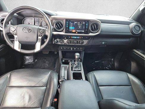 Used 2019 Toyota Tacoma Limited AWD/4WD image 21