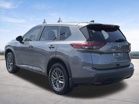 Certified 2024 Nissan Rogue S FWD image 3