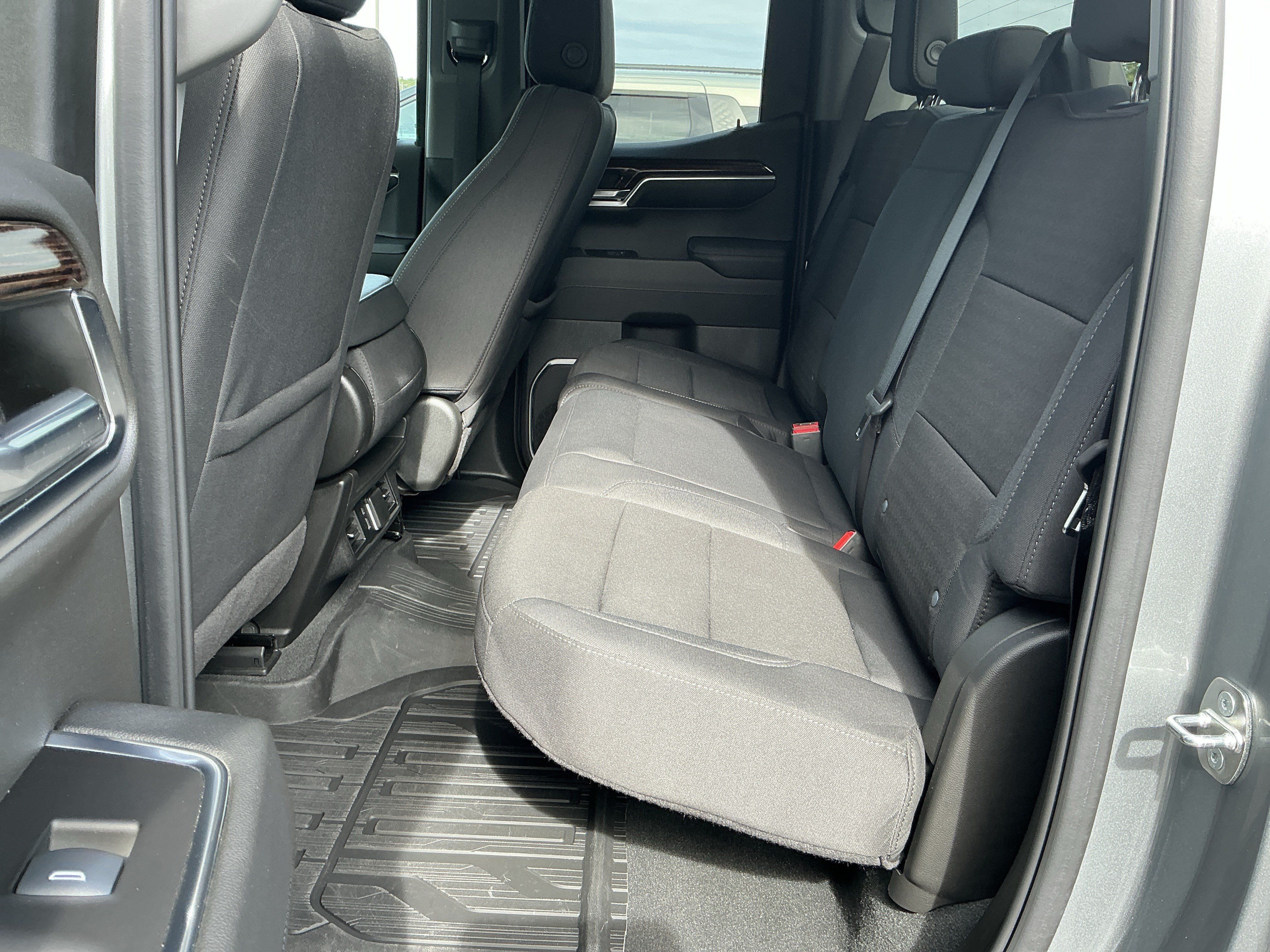 Used 2024 GMC Sierra 1500 Elevation AWD/4WD image 10