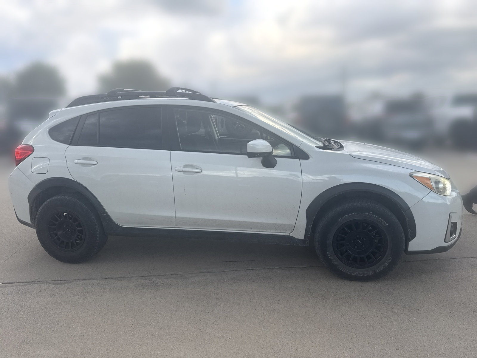 Used 2016 Subaru Crosstrek 2.0i Premium w/ Moonroof Package AWD/4WD image 3