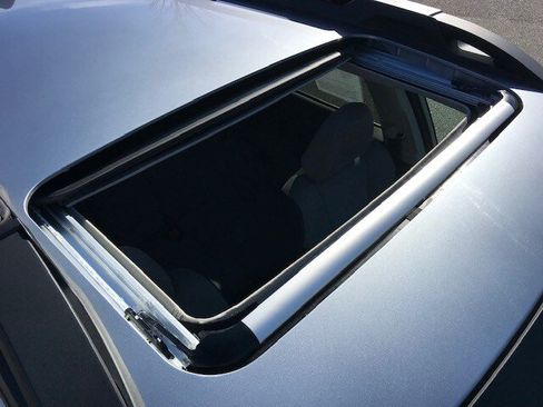 Certified 2025 Subaru Outback Premium w/ Popular Package #1A image 9