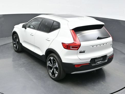 Used 2019 Volvo XC40 T5 Momentum AWD/4WD image 34