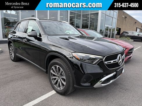 Used 2023 Mercedes-Benz GLC 300 4MATIC image 1