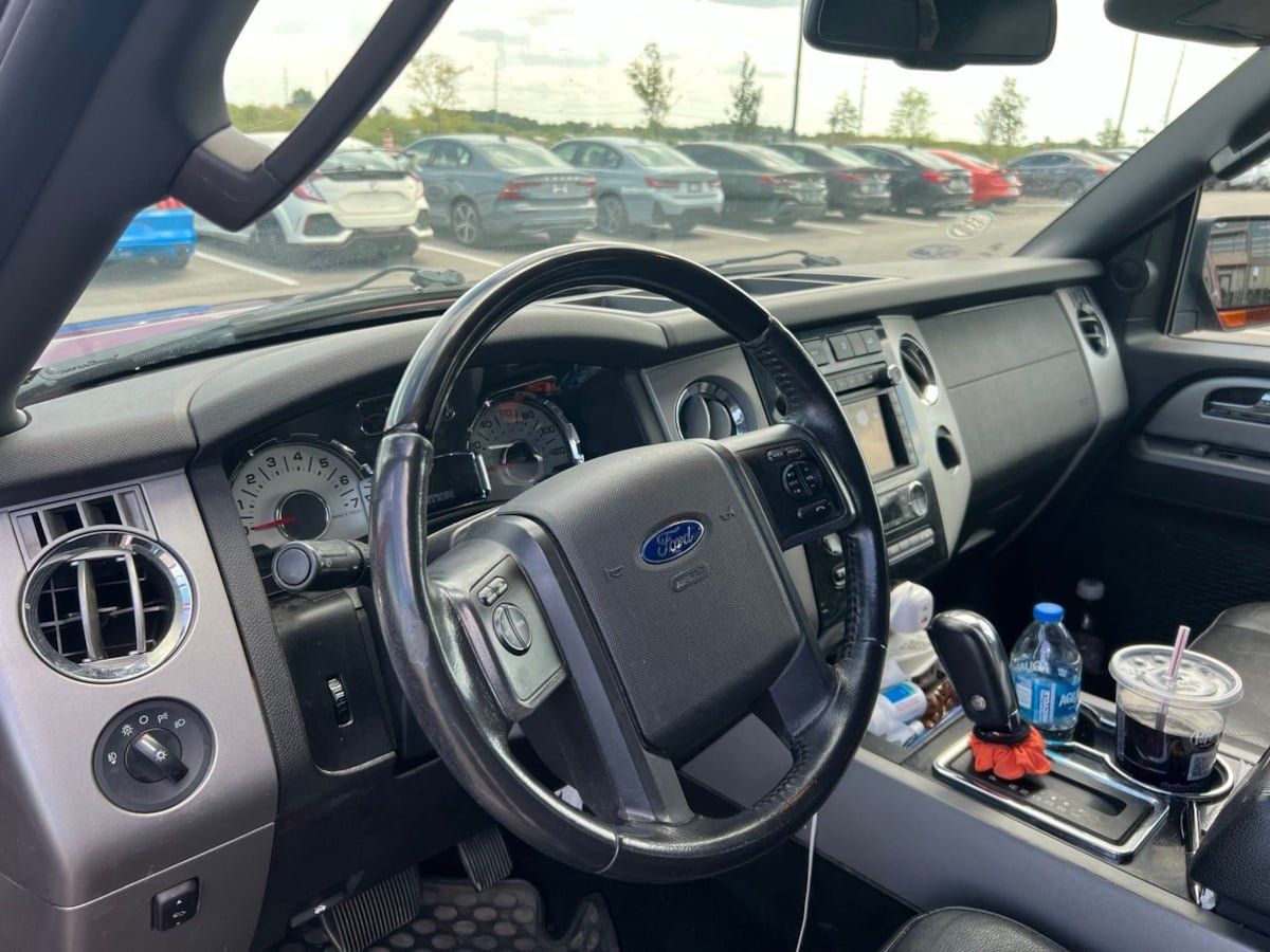Used 2014 Ford Expedition Limited w/ Equipment Group 301A AWD/4WD image 6