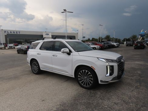 Used 2025 Hyundai Palisade Calligraphy FWD image 7