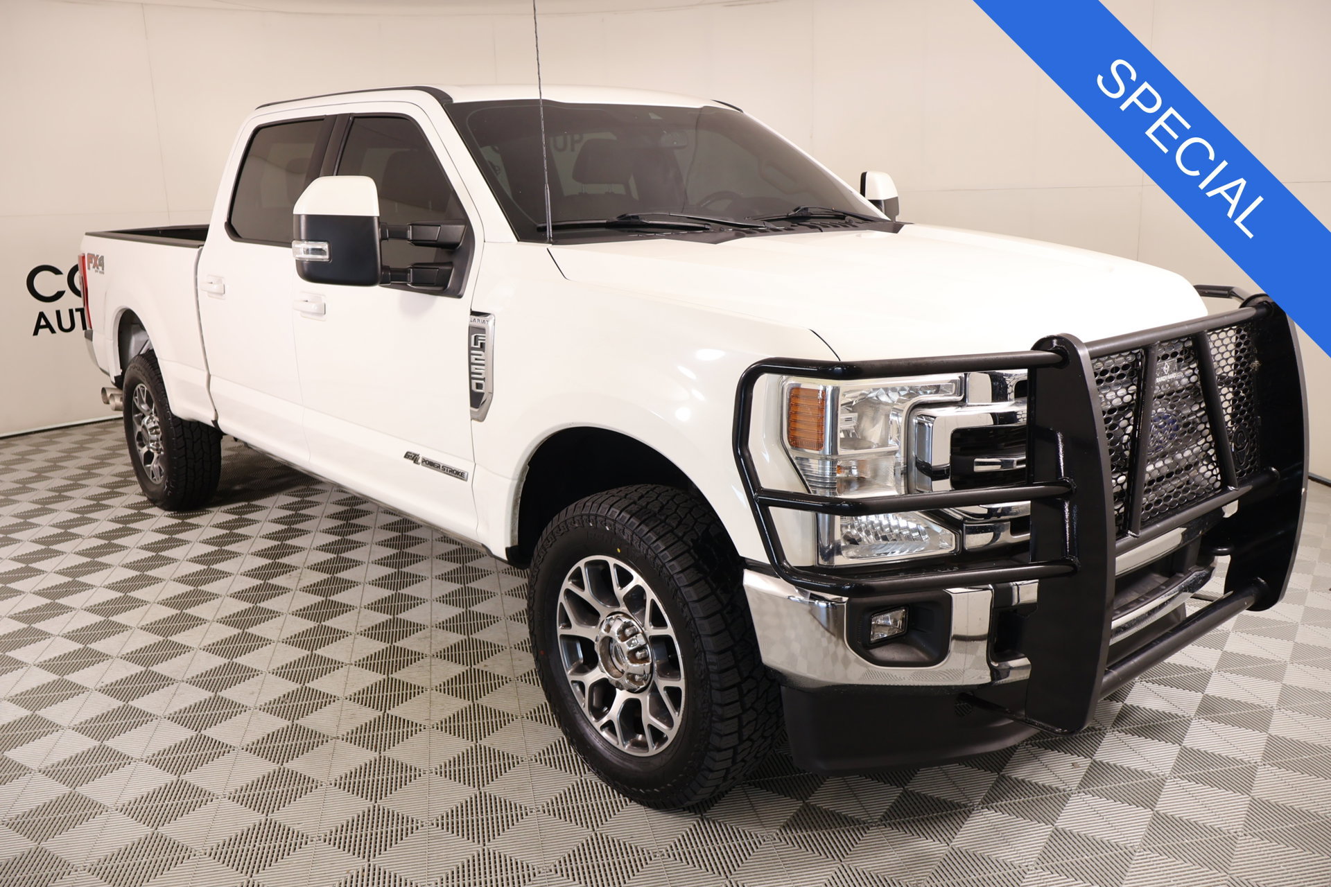 Used 2022 Ford F250 Lariat w/ Lariat Value Package AWD/4WD image 1