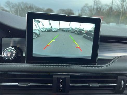 Certified 2021 Lincoln Corsair Standard w/ Equipment Group 101A image 24