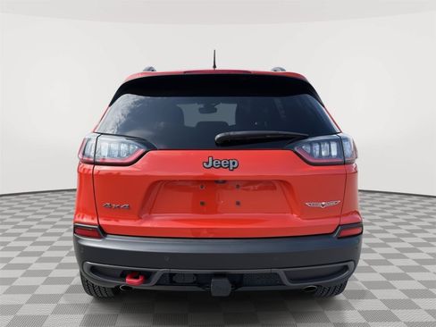 Used 2021 Jeep Cherokee Trailhawk w/ Technology Group AWD/4WD image 4
