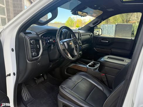Used 2019 Chevrolet Silverado 1500 High Country w/ Technology Package AWD/4WD image 37