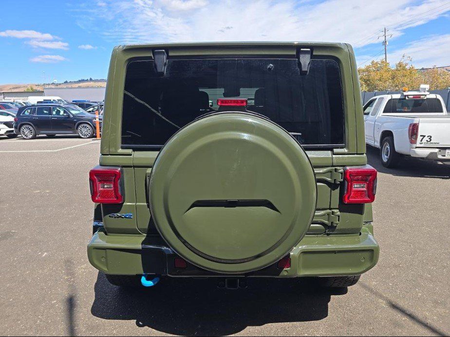 Used 2024 Jeep Wrangler High Altitude AWD/4WD image 5