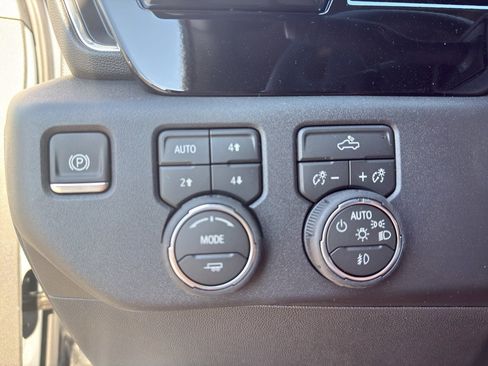 New 2026 Chevrolet Silverado 1500 LT Trail Boss w/ Convenience Package II image 17