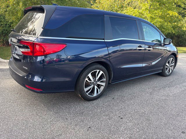 Used 2023 Honda Odyssey Touring image 2