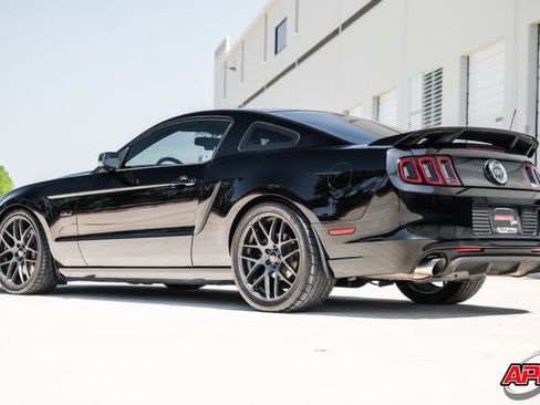 Used 2013 Ford Mustang GT Premium RWD image 43
