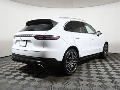 Used 2022 Porsche Cayenne Platinum Edition AWD/4WD image 7
