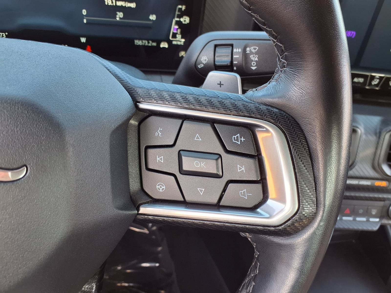 Used 2024 Ford Mustang GT RWD image 11