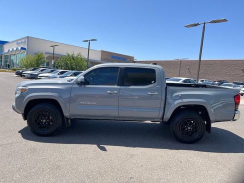 Used 2021 Toyota Tacoma SR5 RWD image 8