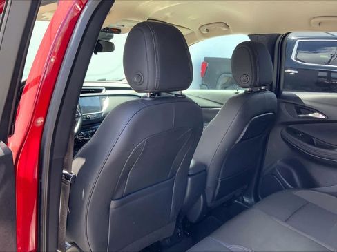 Used 2023 Buick Encore GX Select w/ Sport Touring Package FWD image 13