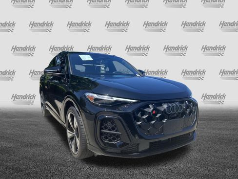 Used 2026 Audi SQ5 Premium Plus AWD/4WD image 2