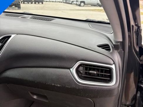 Used 2021 Chevrolet Equinox LT FWD image 34