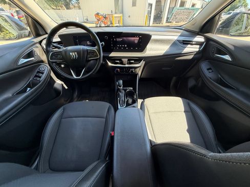 Used 2024 Buick Encore GX Preferred FWD image 20