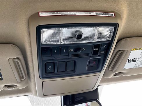 Used 2021 Toyota 4Runner SR5 Premium image 30