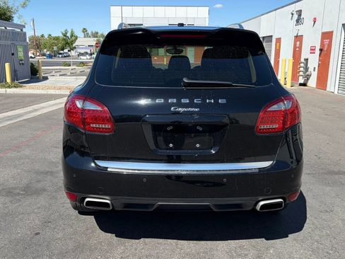 Used 2013 Porsche Cayenne Diesel w/ Convenience Pkg AWD/4WD image 4