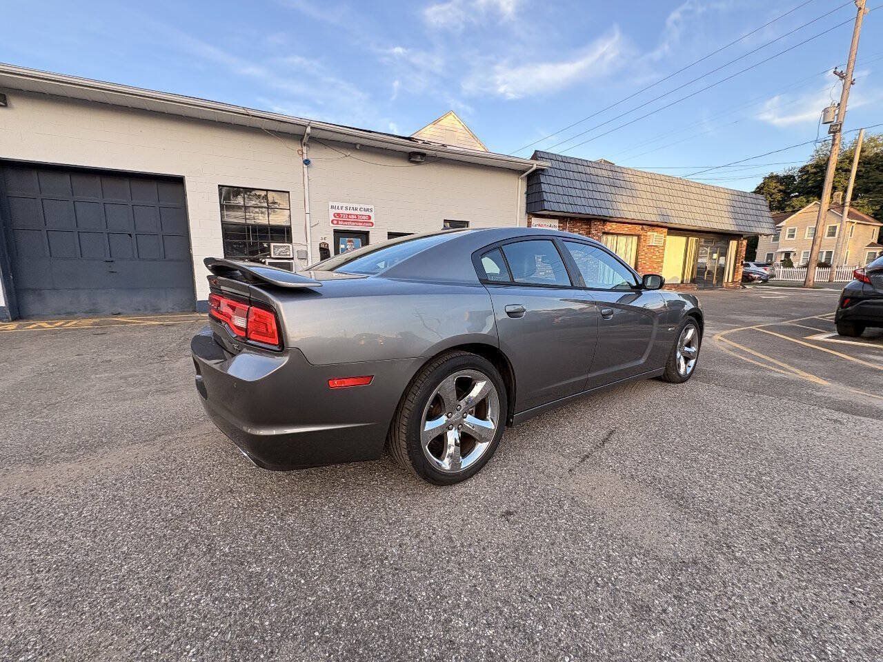 Used 2012 Dodge Charger R/T RWD image 11
