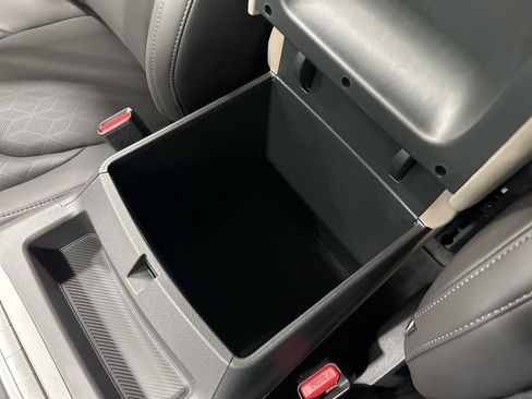 New 2026 Kia Carnival image 24