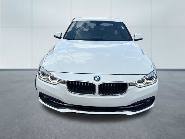 Used 2018 BMW 330i xDrive Sedan AWD/4WD image 6