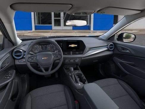 New 2026 Chevrolet Trax LS w/ LS Convenience Package FWD image 15