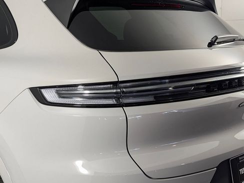 New 2026 Porsche Cayenne image 16