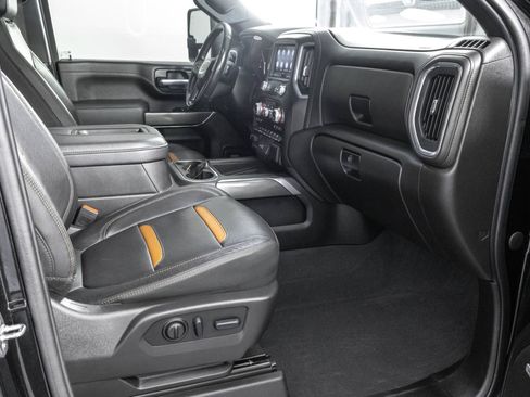Used 2022 GMC Sierra 2500 AT4 w/ AT4 Premium Plus Package AWD/4WD image 45