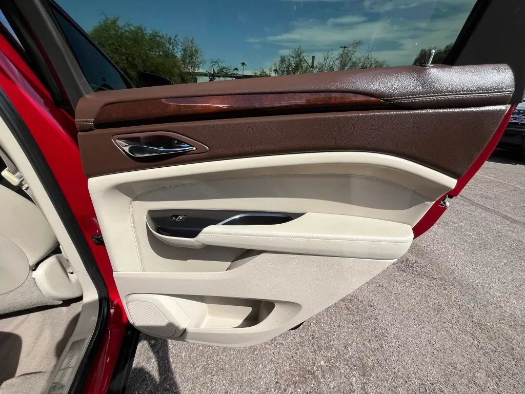 Used 2015 Cadillac SRX Performance w/ Driver Awareness Package FWD image 16