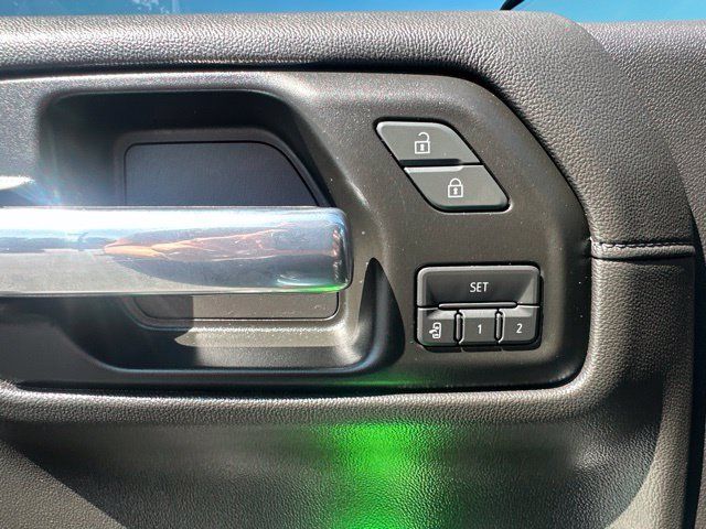 Used 2019 Chevrolet Silverado 1500 High Country w/ Technology Package AWD/4WD image 37