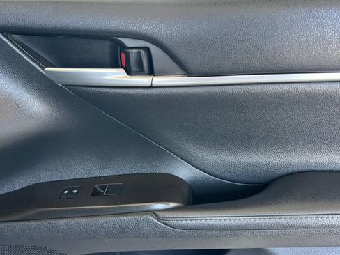 Used 2023 Toyota Camry XSE FWD image 21