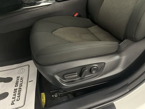 Used 2023 Toyota Camry LE image 14