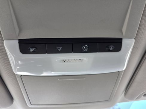 Used 2024 Nissan Altima 2.5 SR FWD image 18