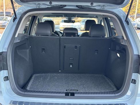 Certified 2025 Volkswagen Taos SEL image 12