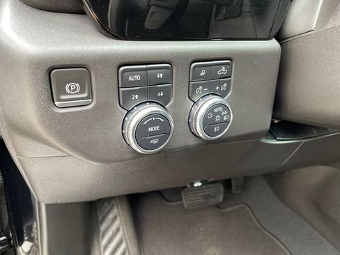 Used 2023 GMC Sierra 1500 SLT w/ SLT Premium Package AWD/4WD image 26