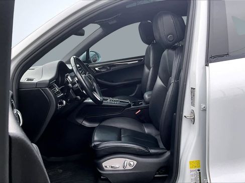 Used 2020 Porsche Macan S image 11