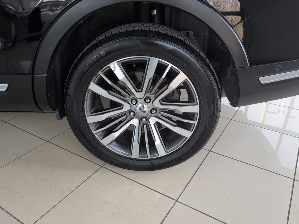 Used 2018 Ford Explorer Platinum AWD/4WD image 54