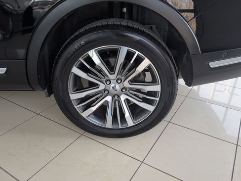 Used 2018 Ford Explorer Platinum image 54