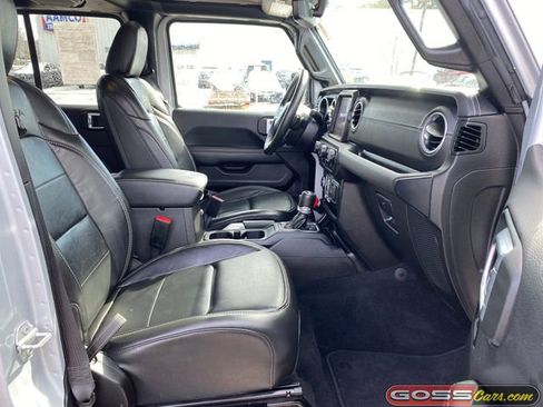 Used 2022 Jeep Wrangler Unlimited Sahara 4xe w/ Cold Weather Group image 6