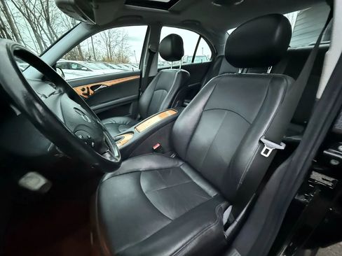 Used 2006 Mercedes-Benz E 350 4MATIC Sedan image 11