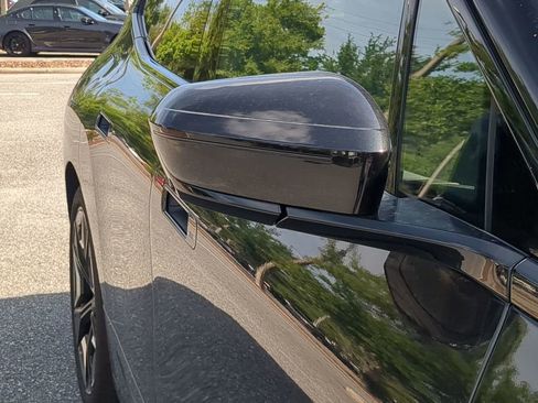 New 2025 BMW iX M60 image 12